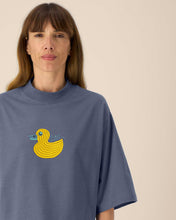 Load image into Gallery viewer, DUCK - Quack! Quack! embroidered - The women's cropped t-shirt in recycled cotton
