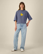 Load image into Gallery viewer, DUCK - Quack! Quack! embroidered - The women's cropped t-shirt in recycled cotton
